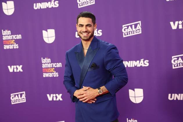 Roberto Hernandez arrives for the 2024 Latin American Music Awards at the Grand Garden Arena at MGM Resort and Casino in Las Vegas, Nevada on Thursday, April 25, 2024.  LAV20240425006 JAMESxATOA