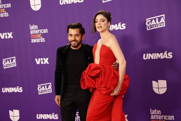 (L-R) Manuel Martinez-Anzaldua and Yayis Villarreal arrive for the 2024 Latin American Music Awards at the Grand Garden Arena at MGM Resort and Casino in Las Vegas, Nevada on Thursday, April 25, 2024.  LAV20240425023 JAMESxATOA