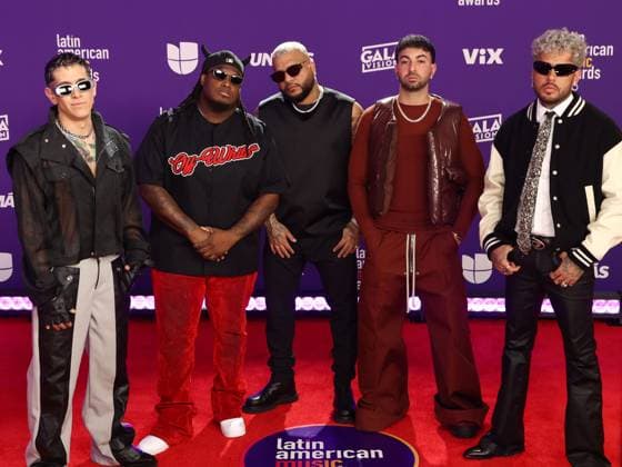 (L-R) Justin Quiles, Lenny Tavárez, Dímelo Flow, Sech, and Dalex of The Academy arrive for the 2024 Latin American Music Awards at the Grand Garden Arena at MGM Resort and Casino in Las Vegas, Nevada on Thursday, April 25, 2024.  LAV20240425129 JAMESxATOA