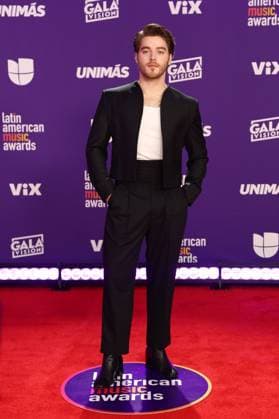 Froy Gutierrez arrives for the 2024 Latin American Music Awards at the Grand Garden Arena at MGM Resort and Casino in Las Vegas, Nevada on Thursday, April 25, 2024.  LAV20240425057 JAMESxATOA