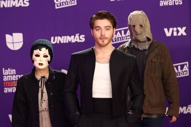 Froy Gutierrez arrives for the 2024 Latin American Music Awards at the Grand Garden Arena at MGM Resort and Casino in Las Vegas, Nevada on Thursday, April 25, 2024.  LAV20240425058 JAMESxATOA