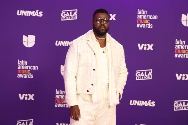 Winston Duke arrives for the 2024 Latin American Music Awards at the Grand Garden Arena at MGM Resort and Casino in Las Vegas, Nevada on Thursday, April 25, 2024.  LAV20240425146 JAMESxATOA