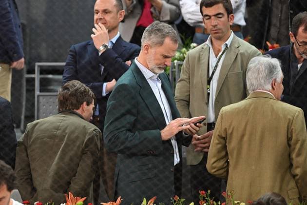 King Felipe VI At The Mutua Madrid Open King Felipe during Rafa Nadal s match at the Mutua Madrid Open on April 27, 2024, in Madrid, Spain. Photo by Jose Oliva Europa Press ABACAPRESS.COM Madrid Spain  Copyright: xEuropaxPress ABACAx