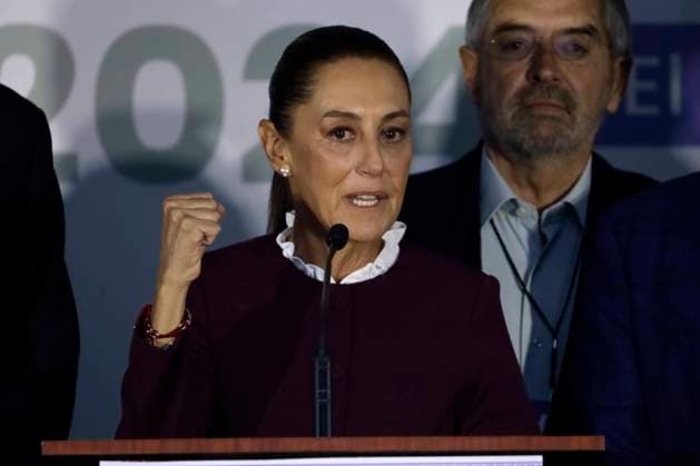 April 28, 2024, Mexico City, Mexico: MexicoÃ¢â‚¬â ¢s Presidential candidate, Claudia Sheinbaum Pardo by Sigamos Haciendo Historia coalition speaks prior to the second televised presidential debate Ahead of Presidential Elections in Mexico at Estudios Churubusco. Mexico City Mexico - ZUMAe321 20240428_zia_e321_019 Copyright: xLuisxBarronx