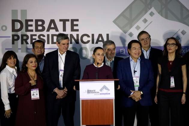 April 28, 2024, Mexico City, Mexico: MexicoÃ¢â‚¬â ¢s Presidential candidate, Claudia Sheinbaum Pardo by Sigamos Haciendo Historia coalition accompanied by Mario Delgado, Clara Brugada and Marcelo Ebrard prior to the second televised presidential debate Ahead of Presidential Elections in Mexico at Estudios Churubusco. Mexico City Mexico - ZUMAe321 20240428_zia_e321_024 Copyright: xLuisxBarronx