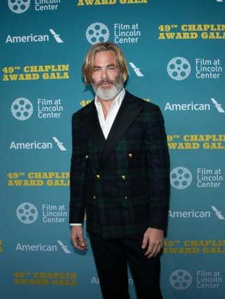 Chris Pine arrives on the red carpet at the 49th Chaplin Award Honoring Jeff Bridges at Lincoln Center on April 29, 2024 in New York City.  NYP20240429717 SerenaxXuxNing