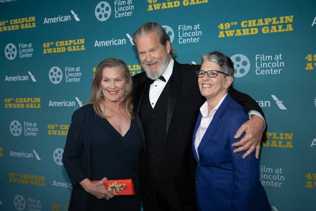 Sharon Stone, Jeff Bridges and Lesli Klainberg arrive on the red carpet at the 49th Chaplin Award Honoring Jeff Bridges at Lincoln Center on April 29, 2024 in New York City.  NYP20240429732 SerenaxXuxNing