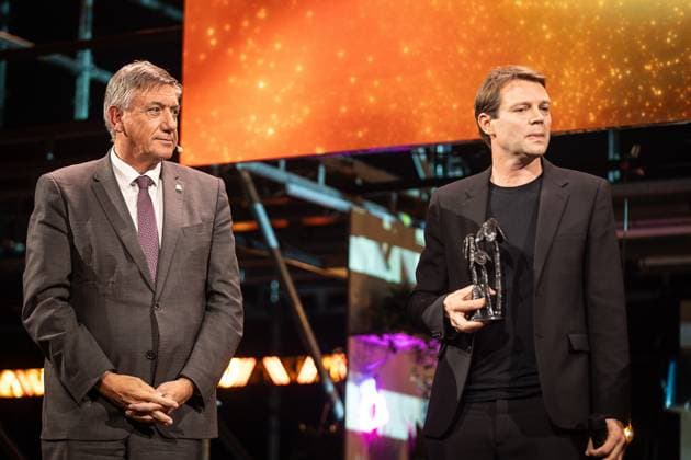 FOCUS COVERAGE REQUESTED TO BELGA - Flemish Minister President Jan Jambon and Winner Algemene Culturele Verdienste Bas Smets pictured during the award ceremony of the Ultimas23 , Flemish culture prizes, Tuesday 30 April 2024, in Lint.  JAMESxARTHURxGEKIERE 91868003