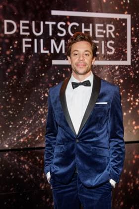 Photo call German Film Award presenters Tobias Krell Checker Tobi at the photo call of the presenters of the German Film Award 2024 at the Theater am Potsdamer Platz on 01 05 2024 in Berlin Copyright: xEventpressxKochanx