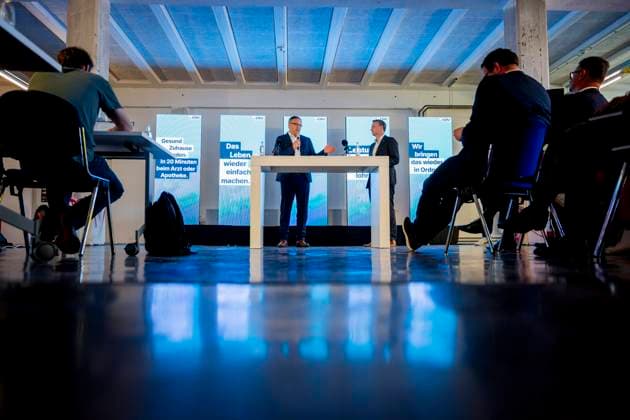 CDU THÜRINGEN STELLT PROGRAMM ZUR LANDTAGSWAHL 2024 VOR 02 05 2024 - Erfurt: Dr. Mario Voigt (CDU) und Andreas Bühl (CDU) auf der Pressekonferenz zur Vorstellung des Programms der CDU Thüringen zur Landtagswahl 2024 am 2. Mai 2024 im Kontor in Erfurt. _________________ *** CDU THURINGIA PRESENTS PROGRAM FOR THE 2024 STATE ELECTION 02 05 2024 Erfurt Dr Mario Voigt CDU and Andreas Bühl CDU at the press conference to present the CDU Thuringia program for the 2024 state election on 2 May 2024 at the Kontor in Erfurt