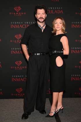 May 2, 2024, Mexico City, Ciudad de Mexico, Mexico: Actress Sydney Sweeney and actor Alvaro Morte posse for photos during the Immaculate film Photocall at Mexico City Four Season Hotel. on May 2, 2024 in Mexico City, Mexico. Mexico City Mexico - ZUMAe321 20240502_zea_e321_058 Copyright: xCarlosxTischler xEyepixxGroupx