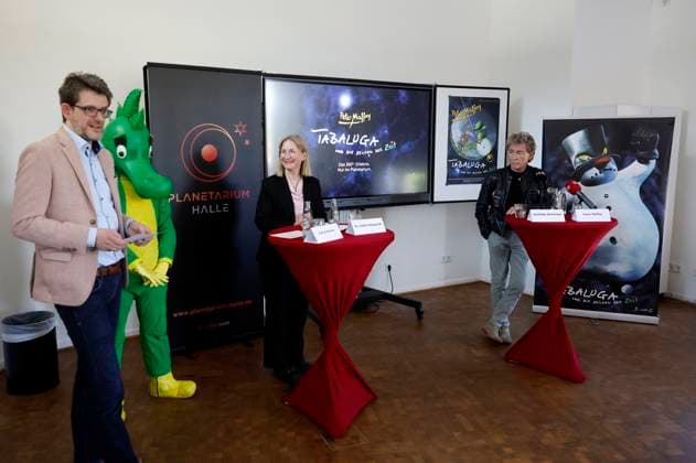 Dirk Schlesinger, Judith Marquard and Peter Maffay at the press conference for the premiere of the fulldome experience of the music show Tabaluga und die Zeichen der Zeit at the Halle Saale Planetarium , 02 05 2024 Foto:xR.xStoffelsx xFuturexImagex tabaluga_4507