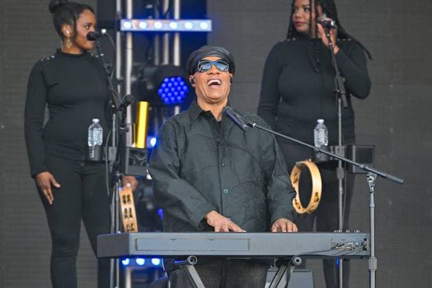 Stevie Wonder and Gary Clark Jr. perform in Los Angeles Where: Los Angeles, California, United States When: 02 May 2024 Credit: PG BauerGriffin INSTARimages EDITORIAL USE ONLY. NOT FOR USE BY NEWSPAPERS BASED IN THE UK. Copyright: xx instar53700604