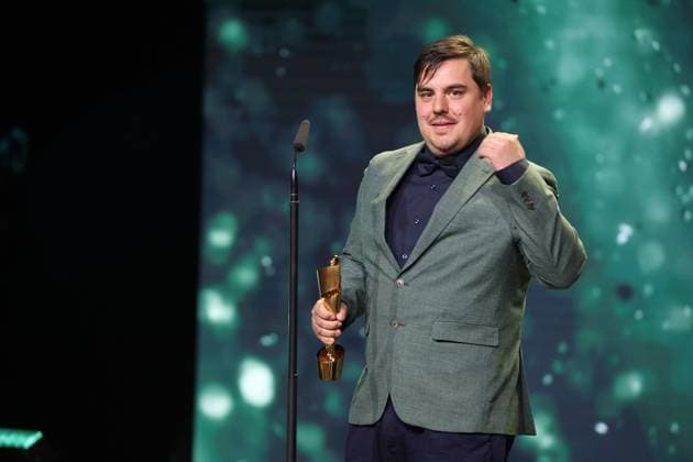 Deutscher Filmpreis 2024 BESTE KAMERA BILDGESTALTUNG Roland Stuprich Â· DIE THEORIE VON ALLEM bei der Verleihung der Lola - Deutscher Filmpreis 2024 im Theater am Potsdamer Platz in Berlin 03.05.2024 *** German Film Award 2024 BEST CAMERA PICTURE DESIGN Roland Stuprich Â- THE THEORY OF EVERYTHING at the Lola German Film Award 2024 ceremony at the Theater am Potsdamer Platz in Berlin 03 05 2024 Copyright: xEventpressx