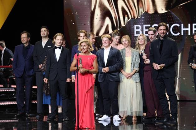 German Film Award 2024 MOST WATCHED FILM 3 question marks at the Lola German Film Award 2024 ceremony at the Theater am Potsdamer Platz in Berlin 03 05 2024 Copyright: xEventpressx