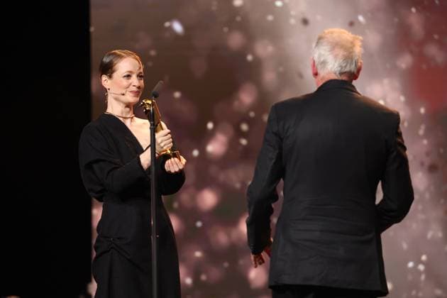 German Film Award 2024 Leonie Benesch and BESTE MÄNNLICHE NEBENROLLE Hans Uwe Bauer Â- STERBEN at the Lola German Film Award 2024 ceremony at the Theater am Potsdamer Platz in Berlin 03 05 2024 Copyright: xEventpressx
