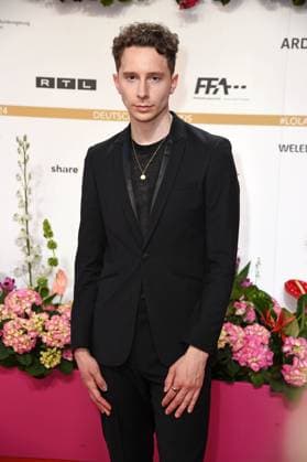 Jonathan Berlin DEUTSCHER FILMPREIS 2024 at the Theater am Potsdamer Platz on 03 05 2024 Red Carpet