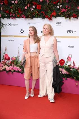 German Film Award 2024 Odine Johne and Maren Kroymann at the German Film Award 2024 at the Theater am Potsdamer Platz on 03 05 2024 in Berlin Copyright: xEventpressxKochanx