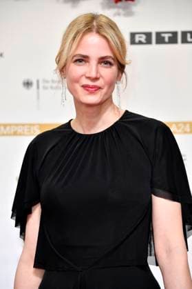 Rike Schmid at the 74th German Film Awards 2024 ceremony at the Theater am Potsdamer Platz Berlin, 03 05 2024 Foto:xN.xKubelkax xFuturexImagex filmpreis2024_4015