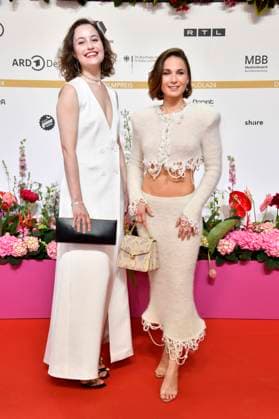 Dominique Devenport and Cosima Henman at the 74 German Film Awards 2024 ceremony at the Theater am Potsdamer Platz Berlin, 03 05 2024 Foto:xN.xKubelkax xFuturexImagex filmpreis2024_4020