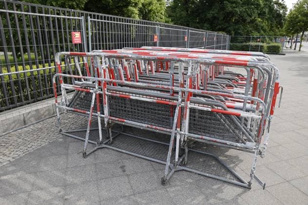 Germany, Berlin, construction of the Fan Mile, Straße des 17 Juni closed for almost three months