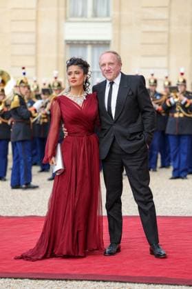 ArrivÃ e des invitÃ s au diner dEtat en lhonneur du prÃ sident chinois Xi Jinping et de sa femme la Premiere Dame Peng Liyuan au palais prÃ sidentiel de lElysÃ e Ã Paris Salma Hayek et son mari Francois Henri Pinault ArrivÃ e des invitÃ s au diner dEtat en lhonneur du prÃ sident chinois Xi Jinping et de sa femme la Premiere Dame Peng Liyuan au palais prÃ sidentiel de lElysÃ e Ã Paris, France, May 6, 2024 Cyril Moreau Bestimage Celebs arrive to attend an official state dinner as part of the Chinese presidents two day state visit to France, at the Presidential Elysee Palace in Paris, France, on May 6, 2024 Paris France  Copyright: xCYRILxMOREAUx xBESTIMAGExCYRILxMOREAUx xBESTIMAGEx