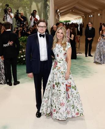 Charles Shaffer and Elizabeth Cordry Shaffer arrive on the red carpet at the 2024 Met Gala celebrating Sleeping Beauties: Reawakening Fashion at The Metropolitan Museum of Art on Monday, May 6, 2024 in New York City.  NYP20240506107 JOHNxANGELILLO