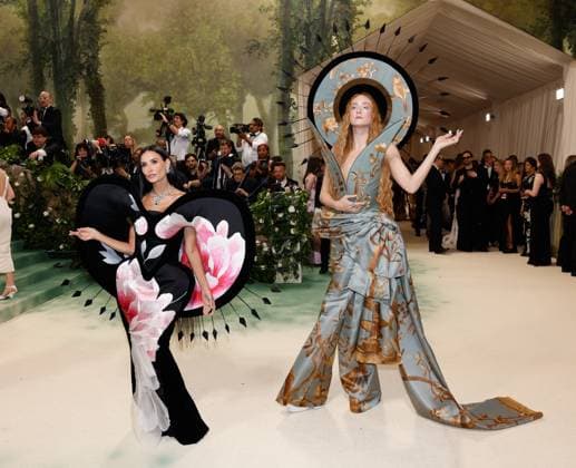 Demi Moore and Harris Reed arrive on the red carpet at the 2024 Met Gala celebrating Sleeping Beauties: Reawakening Fashion at The Metropolitan Museum of Art on Monday, May 6, 2024 in New York City.  NYP20240506257 JOHNxANGELILLO