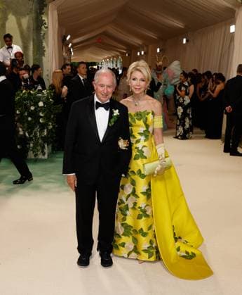 Stephen A. Schwarzman and Christine Schwarzman arrives on the red carpet at the 2024 Met Gala celebrating Sleeping Beauties: Reawakening Fashion at The Metropolitan Museum of Art on Monday, May 6, 2024 in New York City.  NYP20240506152 JOHNxANGELILLO