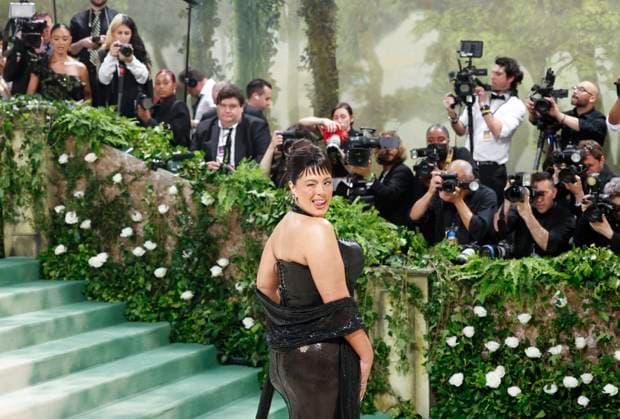 Ashley Graham arrives on the red carpet at the 2024 Met Gala celebrating Sleeping Beauties: Reawakening Fashion at The Metropolitan Museum of Art on Monday, May 6, 2024 in New York City.  NYP20240506541 JOHNxANGELILLO