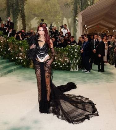 Dua Lipa arrives on the red carpet at the 2024 Met Gala celebrating Sleeping Beauties: Reawakening Fashion at The Metropolitan Museum of Art on Monday, May 6, 2024 in New York City.  NYP20240506334 JOHNxANGELILLO