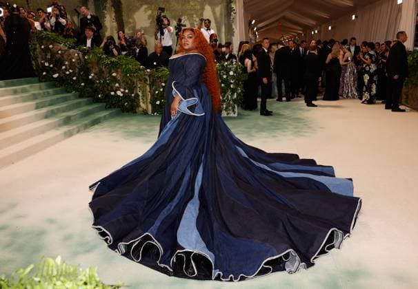 Da Vine Joy Randolph arrives on the red carpet at the 2024 Met Gala celebrating Sleeping Beauties: Reawakening Fashion at The Metropolitan Museum of Art on Monday, May 6, 2024 in New York City.  NYP20240506296 JOHNxANGELILLO