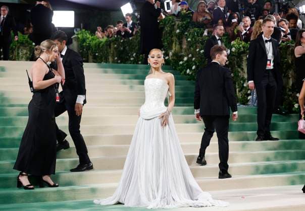 Ariana Grande arrives on the red carpet at the 2024 Met Gala celebrating Sleeping Beauties: Reawakening Fashion at The Metropolitan Museum of Art on Monday, May 6, 2024 in New York City.  NYP20240506683 JOHNxANGELILLO