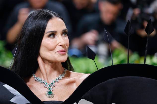 Demi Moore arrives on the red carpet at the 2024 Met Gala celebrating Sleeping Beauties: Reawakening Fashion at The Metropolitan Museum of Art on Monday, May 6, 2024 in New York City.  NYP20240506695 JOHNxANGELILLO