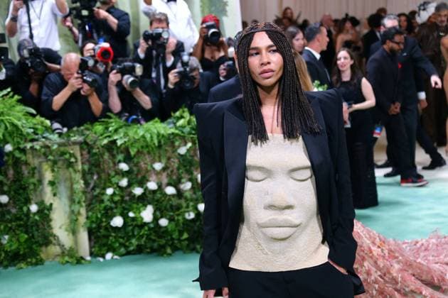 Metropolitan Museum Of Art Costume Institute Gala - NYC French designer Olivier Rousteing attends the Met Gala 2024 Sleeping Beauties: Reawakening Fashion. at The Metropolitan Museum of Art in New York, NY on May 6, 2024. Photo by Charles Guerin ABACAPRESS.COM New York City NY United States  Copyright: xGuerinxCharles ABACAx