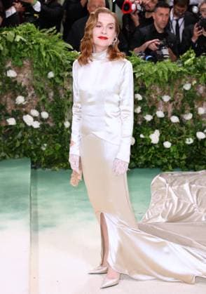 Metropolitan Museum Of Art Costume Institute Gala - NYC French actress Isabelle Huppert attends the Met Gala 2024 Sleeping Beauties: Reawakening Fashion. at The Metropolitan Museum of Art in New York, NY on May 6, 2024. Photo by Charles Guerin ABACAPRESS.COM New york City NY United States  Copyright: xGuerinxCharles ABACAx