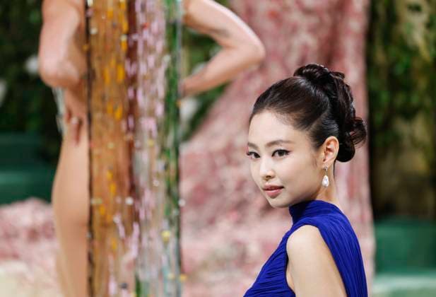 Jennie Kim arrives on the red carpet at the 2024 Met Gala celebrating Sleeping Beauties: Reawakening Fashion at The Metropolitan Museum of Art on Monday, May 6, 2024 in New York City.  NYP20240506591 JOHNxANGELILLO