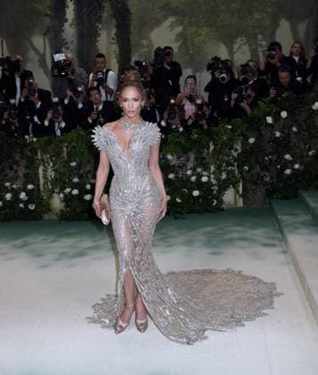 May 6, 2024, New York, New York, USA: Jennifer Lopez attends the 2024 Met Gala Celebrating Sleeping Beauties: Reawakening Fashion at Metropolitan Museum of Art in New York. New York USA - ZUMAp281 20240506_zea_p281_047 Copyright: xPhotoxImagexPressx