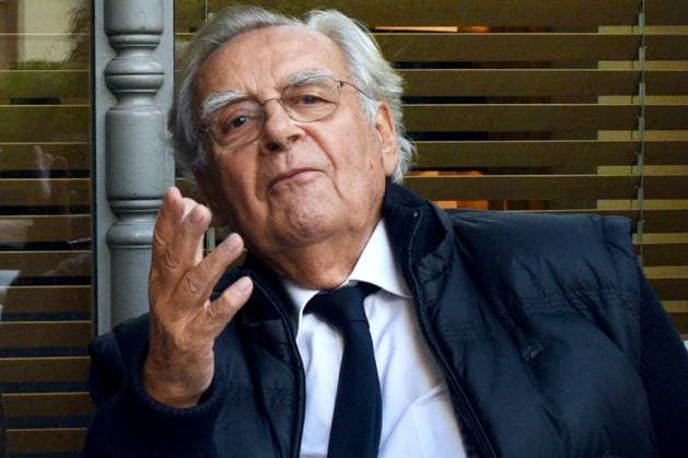 Bernard Pivot Has Died Aged 89 File photo dated November 6, 2017 of Bernard Pivot at the Prix Goncourt and Prix Renaudot awards ceremony at the Drouant restaurant in Strasbourg, Northeastern France. - Bernard Pivot, former president of the AcadÃ mie Goncourt, author and presenter of Apostrophes, has died aged 89. Photo by Nicolas Roses ABACAPRESS.COM  Copyright: xRosesxNicolas ABACAx