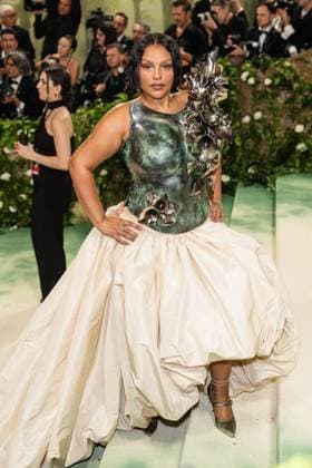 Celebrities attend the 2024 Met Gala Celebrating ?Sleeping Beauties: Reawakening Fashion? at The Metropolitan Museum of Art in New York City Featuring: Paloma Elsesser Where: New York, United States When: 06 May 2024 Credit: Michael Stewart INSTARimages.com EDITORIAL USE ONLY. NOT FOR USE BY NEWSPAPERS BASED IN THE UK. Copyright: xMichaelxStewartx instar53714944
