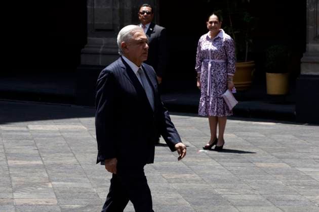 Belize Prime Minister Juan Antonio Briseno Workink Visit Mexico Mexico s President, Andres Manuel Lopez Obrador, during the welcoming ceremony of the working visit of the Prime Minister of Belize, Juan Antonio Briseno, in the Patio Honor in the National Palace. on May 7, 2024 in Mexico City, Mexico. (Photo by Luis Barron Eyepix Group) Copyright: xLuisxBarronx xEyepixxGroupx LB_07052024_114093