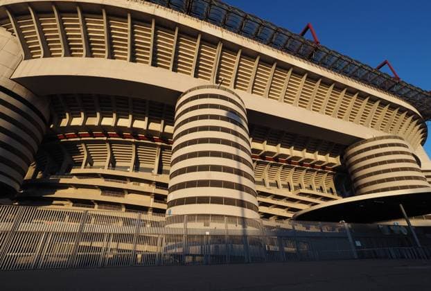 Tar rejects the Municipality s appeal, the restriction remains on San Siro, a stadium that cannot be demolished, only a restyling is possible. San Siro Stadium, the TAR blocks the appeal of the municipality of Milan, the stadium cannot be demolished but only renovated. Milan Milan Italy -  Copyright: xIPA ABACAx