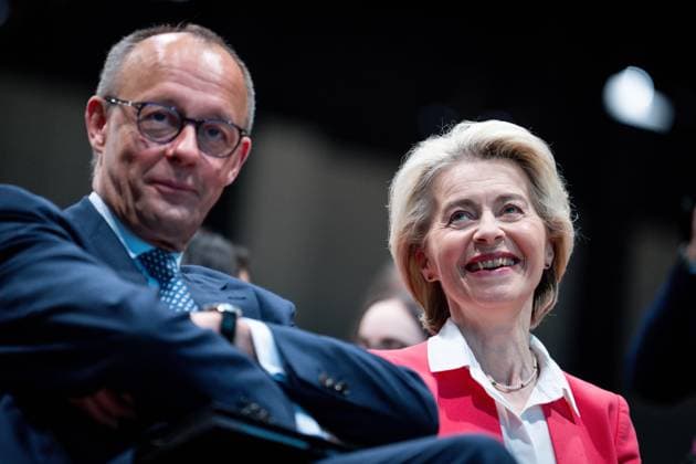 36. Bundesparteitag der CDU Deutschland 2024 Friedrich Merz, Vorsitzender der CDU gemeinsam mit Ursula von der Leyen Praesidentin der Europaeischen Kommission auf dem 36. Parteitag der CDU Deutschland im Estrel in Berlin , Berlin , 08.05.2024 Berlin Berlin Deutschland *** 36 Federal Party Congress of the CDU Germany 2024 Friedrich Merz, Chairman of the CDU together with Ursula von der Leyen President of the European Commission at the 36 Party Congress of the CDU Germany at the Estrel in Berlin , Berlin , 08 05 2024 Berlin Berlin Germany