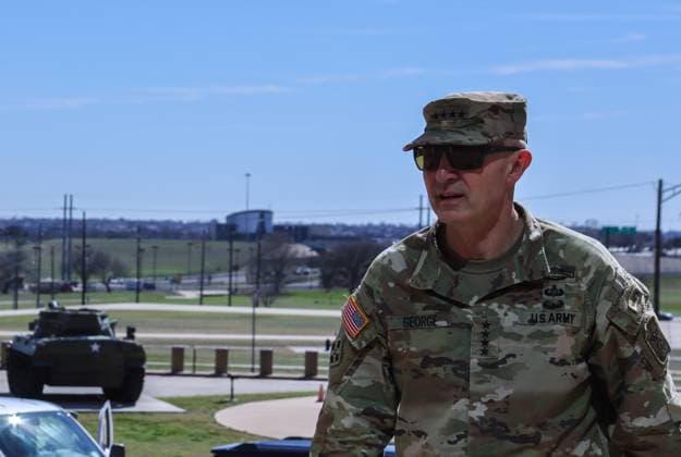 RECORD DATE NOT STATED General Randy George, Chief of Staff of the Army, arrives at III Armored Corps Headquarters during his visit to Fort Cavazos, Texas, Feb. 20, 2024. George took a tour of Fort Cavazos making stops at 1st Battalion 5th Calvary Regiment s motorpool, dined at the Operation Iraqi Freedom Warrior Restaurant, and met with III Corps Soldiers and leadership. Army Copyright: xpiemagsx piemagsdvidsfeb24032024-12184 !ACHTUNG AUFNAHMEDATUM GESCHÄTZT!