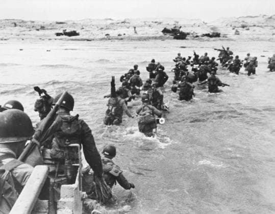 RECORD DATE NOT STATED D-Day - Assault of American troops US Assault troops wading ashore. D-Day began on June 6th, 1944 at 6:30am and was conducted in two assault phases  Copyright: Copyrightx(c)Geminix2023.xCredit:xGemini 10282386