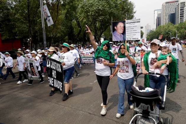 Mothers and relatives of disappeared people take part during a protest on Mother s Day to demand that the government clarify the disappearances at Monument to the Mother course to the National Palace at Zocalo Square. Mexico City Mexico - ZUMAe321 20240510_zia_e321_006 Copyright: xLuisxBarronx