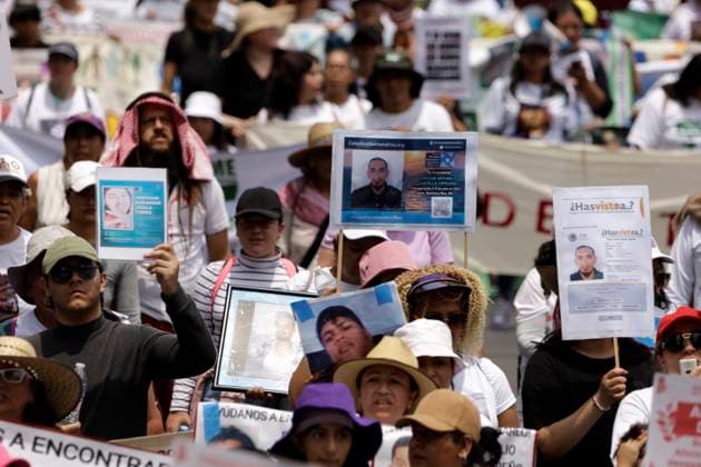 Mothers and relatives of disappeared people take part during a protest on Mother s Day to demand that the government clarify the disappearances at Monument to the Mother course to the National Palace at Zocalo Square. Mexico City Mexico - ZUMAe321 20240510_zia_e321_013 Copyright: xLuisxBarronx