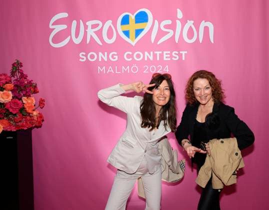 MALMÖ 20240511 Lydia Capolicchio and Cecilia Lind arrive at the 68th edition of the Eurovision Song Contest ESC at the Malmö Arena, in Malmö, Sweden, on Saturday, May 11, 2024 MALMÖ Sweden x10600x  Copyright: xAndreasxHillergren TTx EUROVISION SONG CONTEST 2024 7WRHUDomSyo