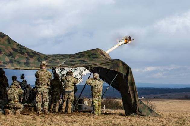 RECORD DATE NOT STATED U.S. Soldiers, assigned to the 2nd Cavalry Regiment, 3rd Squadron, fire a M777 towed 155mm howitzer during a Live Fire Exercise at Vilseck, Germany Feb. 13, 2024. LFX enables soldiers to build cohesion and lethality as teams, squads and platoons to prepare them to be ready, capable and interoperable. Army Reserve Copyright: xpiemagsx piemagsdvidsfeb24032024-8226 !ACHTUNG AUFNAHMEDATUM GESCHÄTZT!