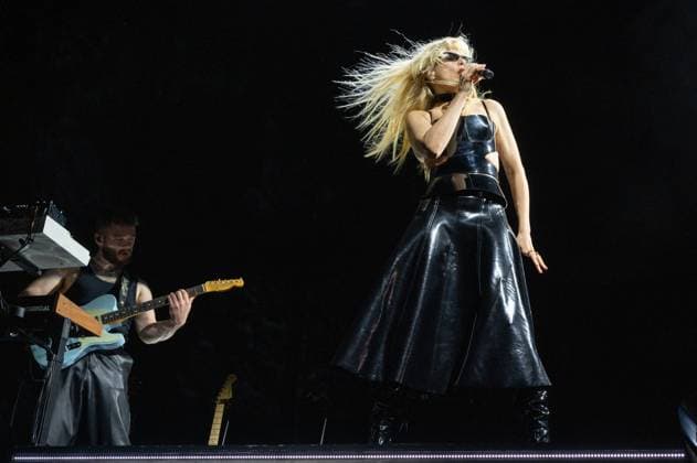 Bilder des Jahres 2024, Entertainment 05 Mai Entertainment Themen der Woche KW19 Entertainment Bilder des Tages Paloma Faith performing at the Barbican Theatre in York on her The Glorification Of Sadness Tour 2024 Featuring: Paloma Faith Where: York, United Kingdom When: 12 May 2024 Credit: Graham Finney Cover Images EDITORIAL USE ONLY. NOT FOR USE BY NEWSPAPERS BASED IN THE UK. Copyright: xx coverimg53734204